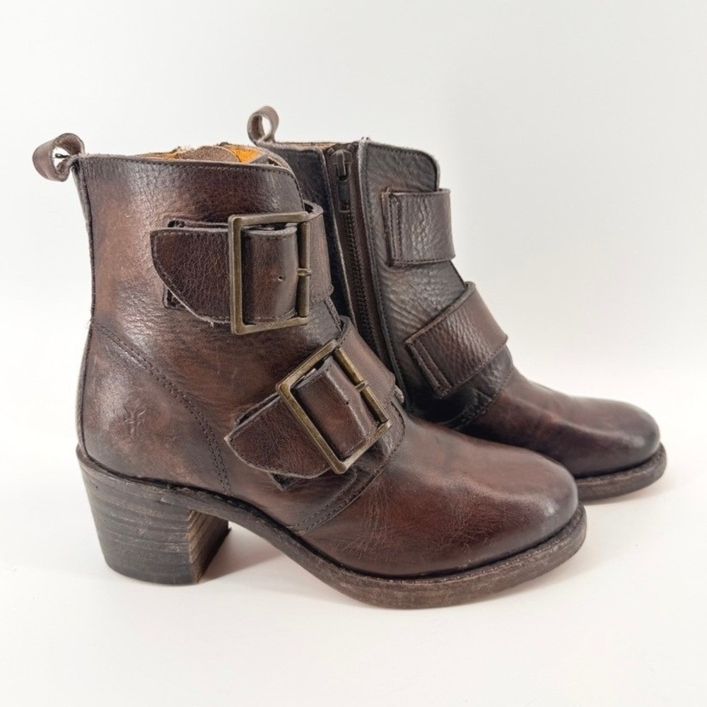 FRYE Sabrina Double Buckle Leather Boots Walnut Brown Size 7M USA Deadstock